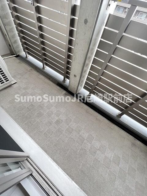 物件内観写真13　(バルコニーがあります)