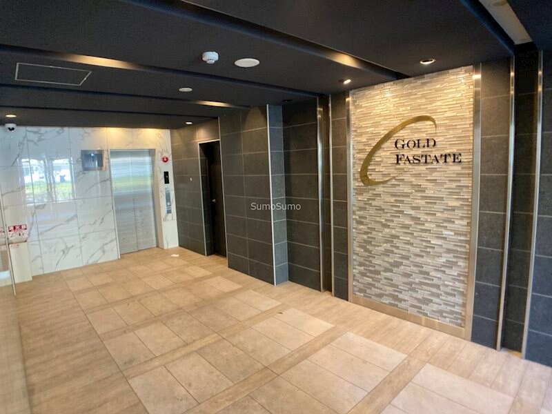 物件外観写真3　(建物の内部です)