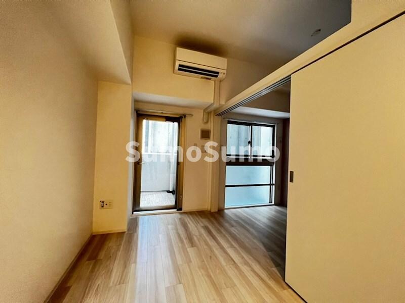 物件内観写真6　(ゆったり過ごせる居間です)