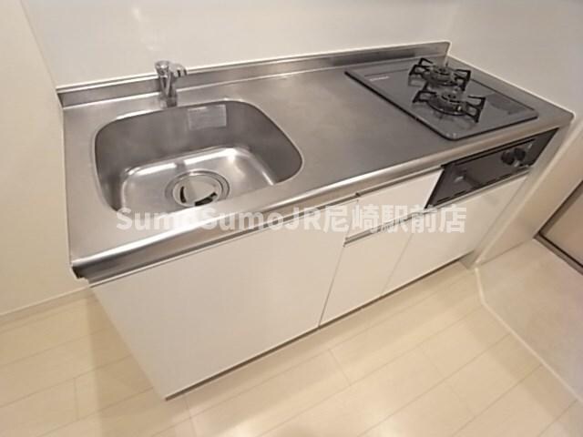 物件内観写真15　(コンパクトなキッチンで掃除もラクラク)