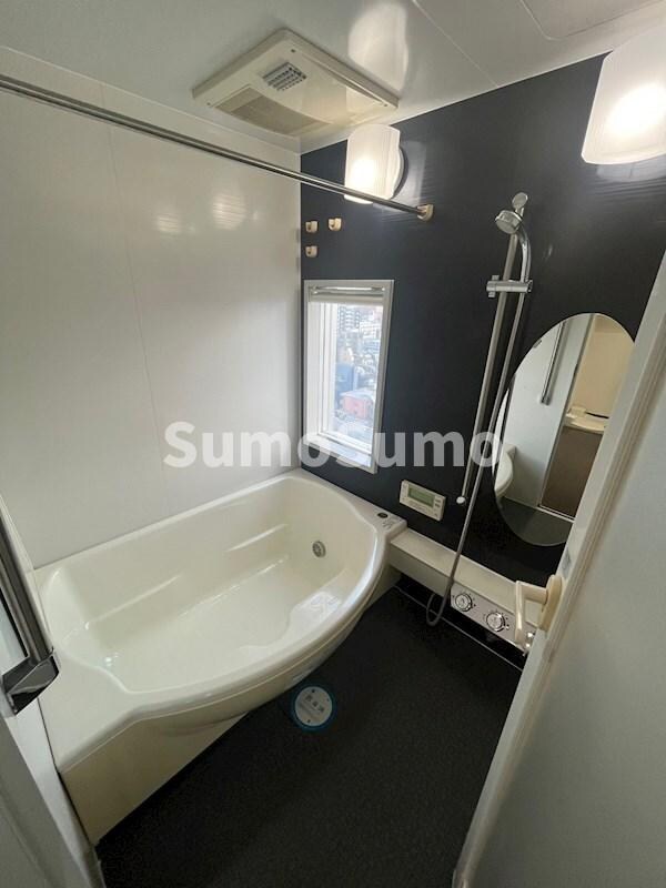 物件内観写真7　(コンパクトで使いやすいお風呂です)