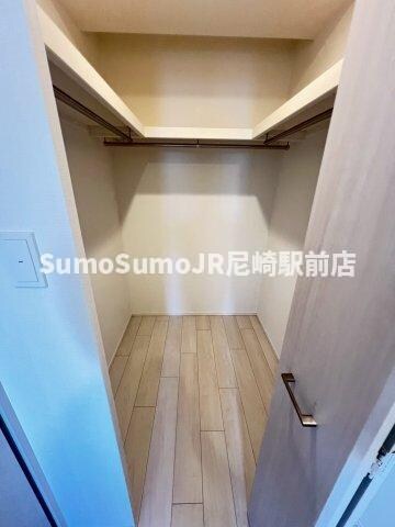 物件内観写真4　(大きなものも収納できそうです)