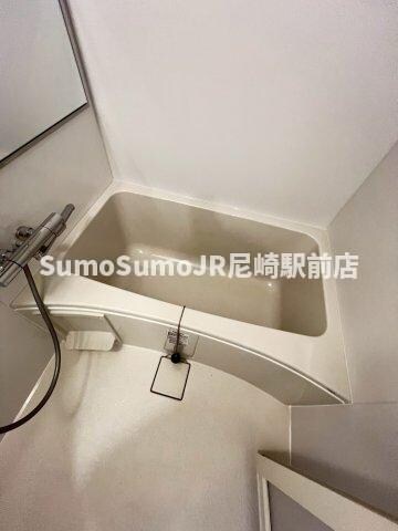 物件内観写真5　(落ち着いた空間のお風呂です)