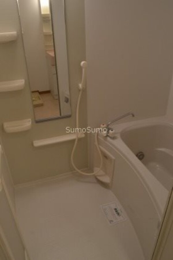 浴室(日々の暮らしに欠かせないお風呂です)
