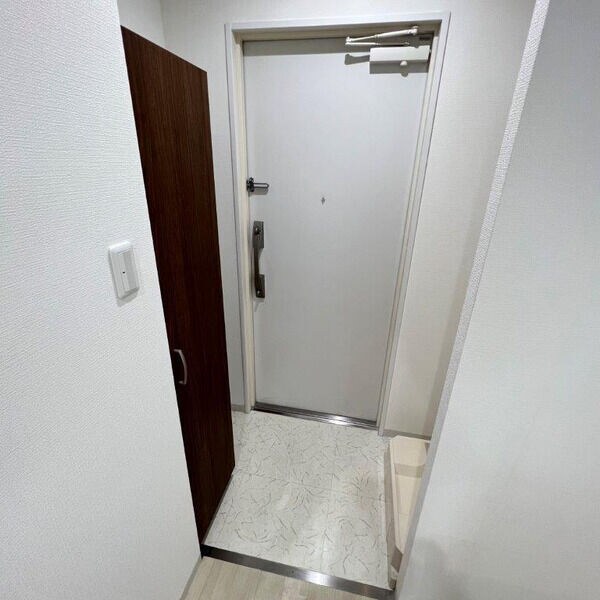 玄関(玄関です)