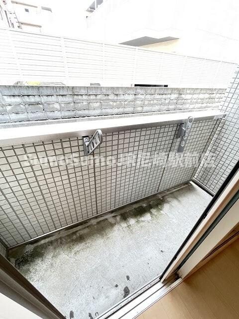 物件内観写真7　(バルコニーがあります)