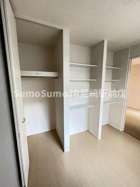 物件内観写真29　(収納スペース豊富です)