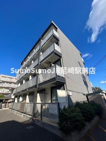 物件外観写真1　(外観もきれいです)