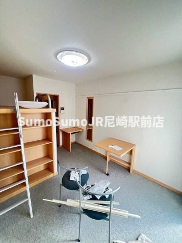 居室(ゆったりとしたリビングです)