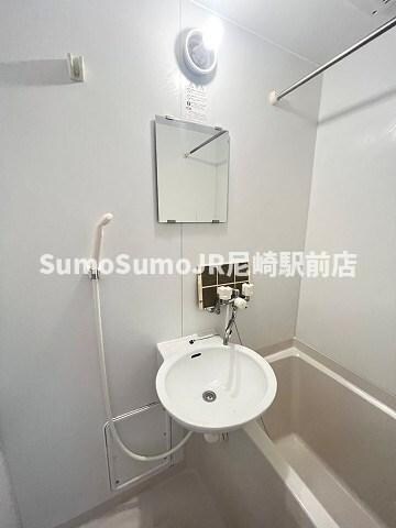 物件内観写真11　(日々の暮らしに欠かせないお風呂です)