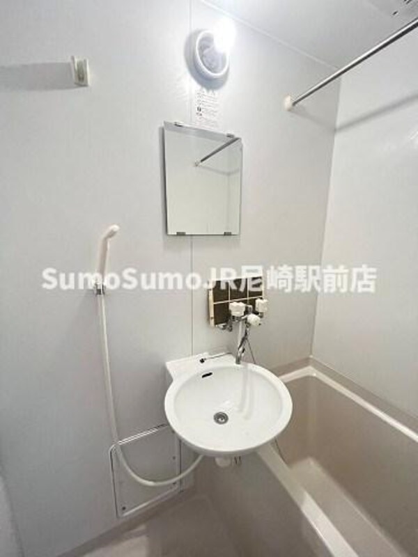 浴室(日々の暮らしに欠かせないお風呂です)