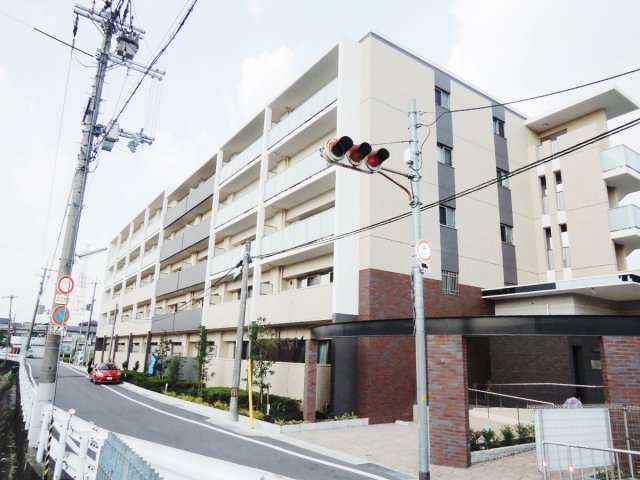 フロイデ川添