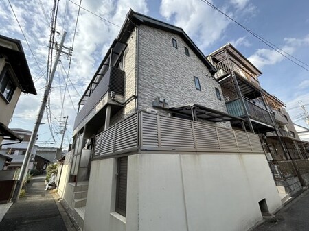 メゾン高槻Ⅱ号館外観写真