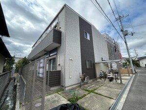 エルメゾン外観写真
