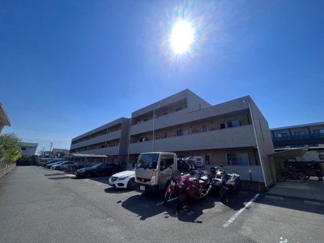 アンプルールフェールオロール