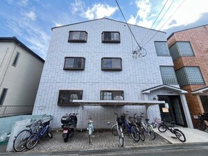 サンハイツ沢良宜西外観写真