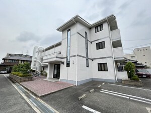 サンローゼMIYATA外観写真