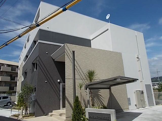 シェリール河崎３