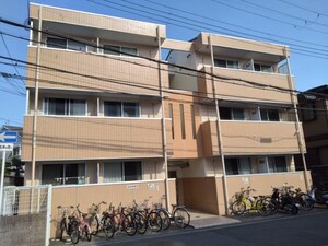 フローラ茨木外観写真