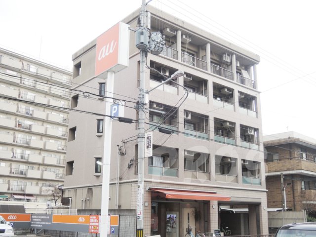 ラ・フィーネ西駅前
