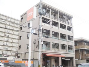 ラ・フィーネ西駅前外観写真
