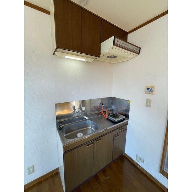 物件内観写真4　(ガスコンロはサービス品です)