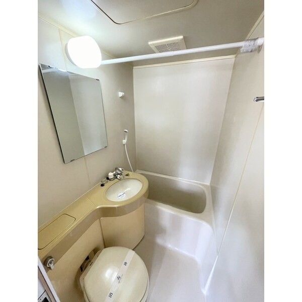 バス／シャワー(3点UBで水回りのお掃除も楽々♪)