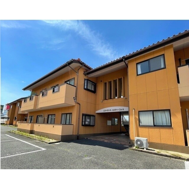 物件外観写真1　(建物外観画像)