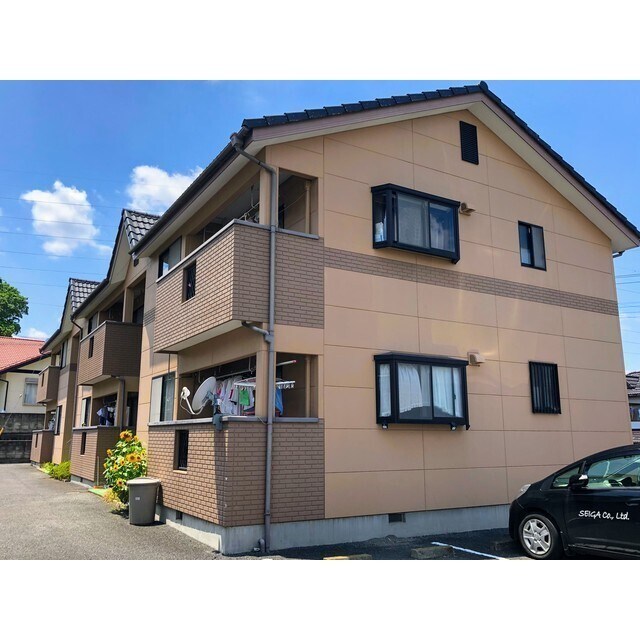 物件外観写真1　(建物外観画像)