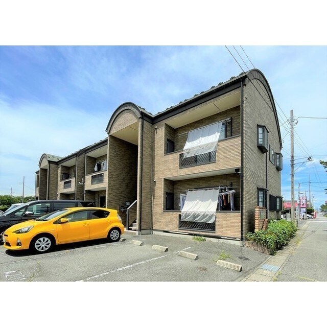 物件外観写真1　(建物外観画像)