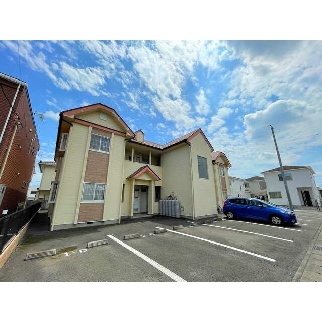 物件外観写真1　(建物外観画像)