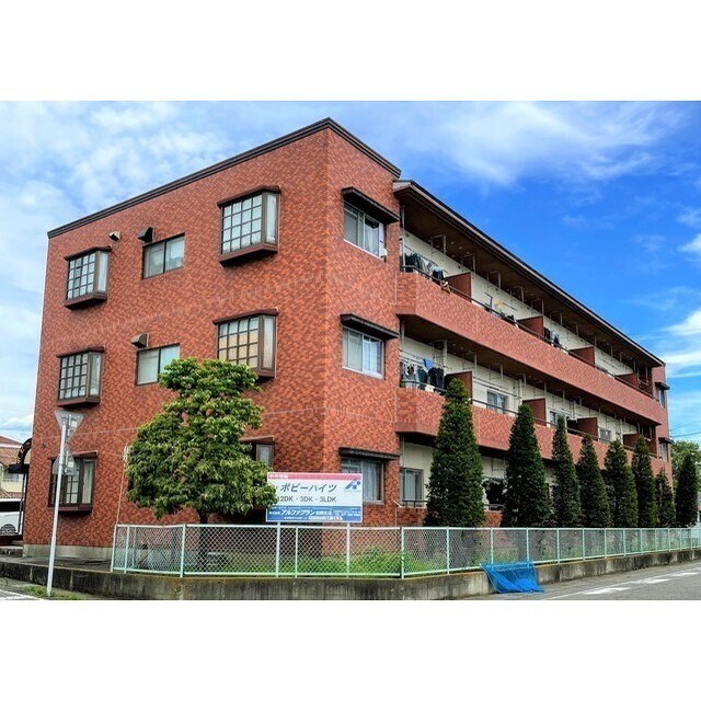 物件外観写真1　(建物外観画像)