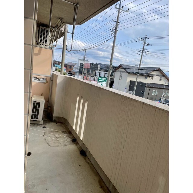 物件内観写真15　(広いバルコニーです♪)