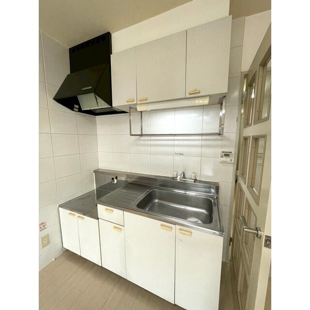 物件内観写真5　(キッチンでお風呂お湯設定できます♪)