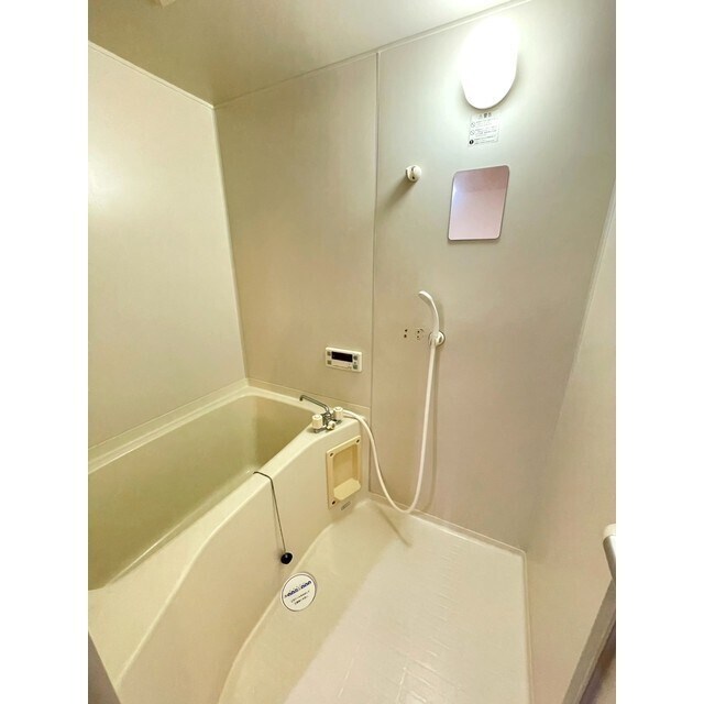 物件内観写真6　(嬉しい追い焚き機能付き♪)