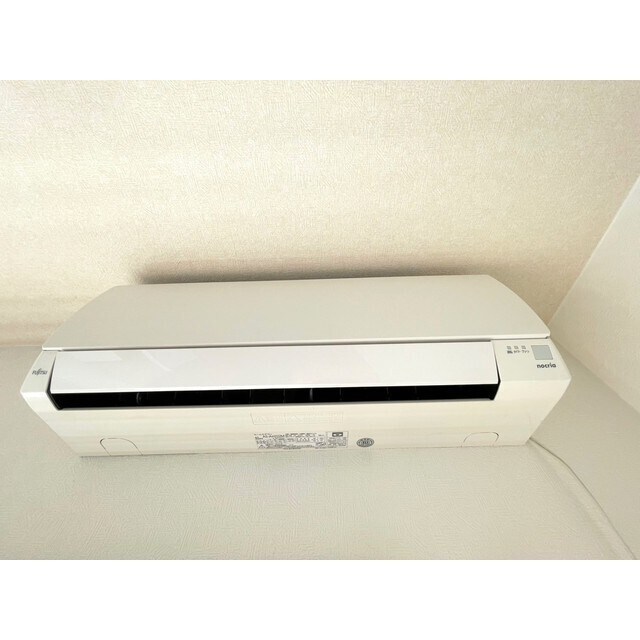 物件内観写真12　(リビングエアコン)