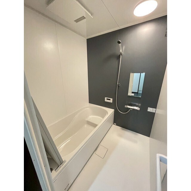 物件内観写真5　(おしゃれできれいなお風呂です！)