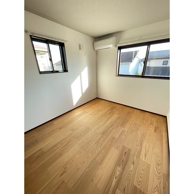 物件内観写真11　(階段上って一番奥のお部屋です！)