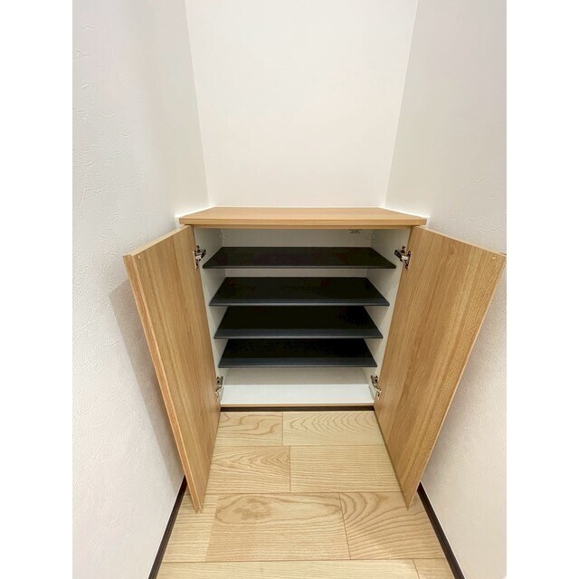 物件内観写真22　(玄関収納です♪)