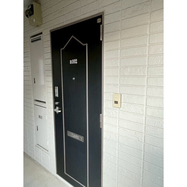 物件内観写真16　(玄関外観)