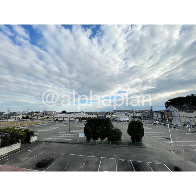 物件内観写真15　(近隣に便利なドラックストアあります)