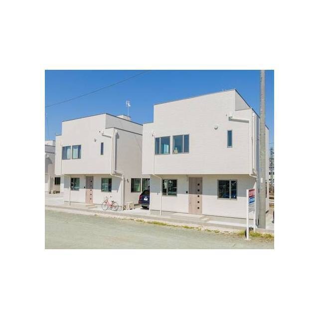 物件外観写真3　(C棟・D棟)