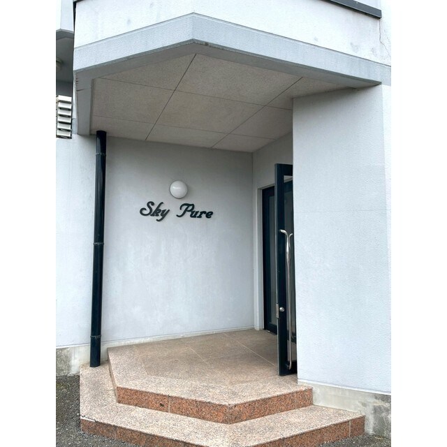 物件外観写真2　(エントランス)