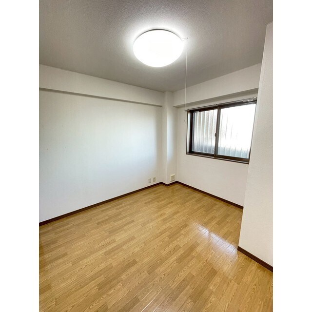 物件内観写真7　(北西洋間)