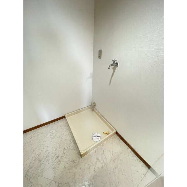 物件内観写真9　(洗濯機置場です！)