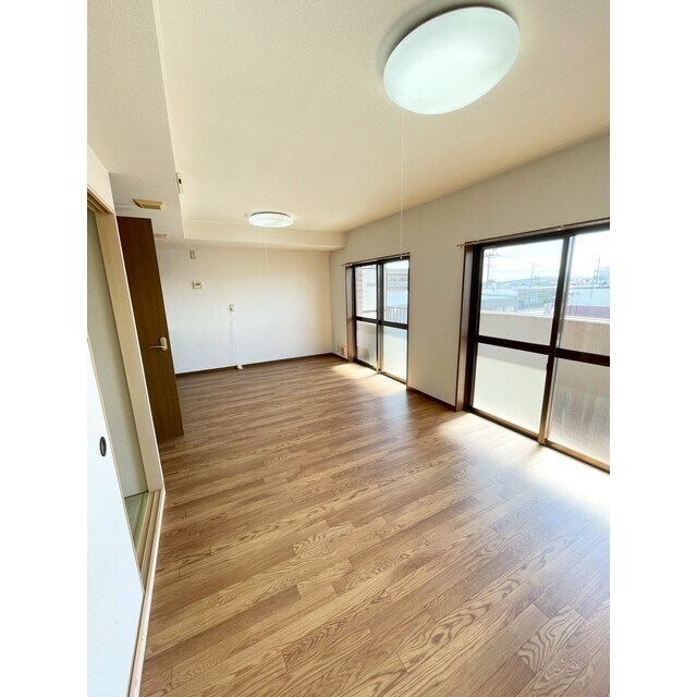 物件内観写真22　(ご家族団らんを♪)