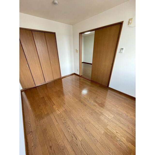 物件内観写真10　(南西洋間です！)