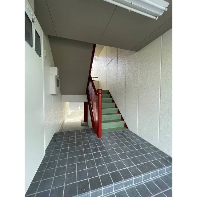 物件内観写真14　(エントランス)