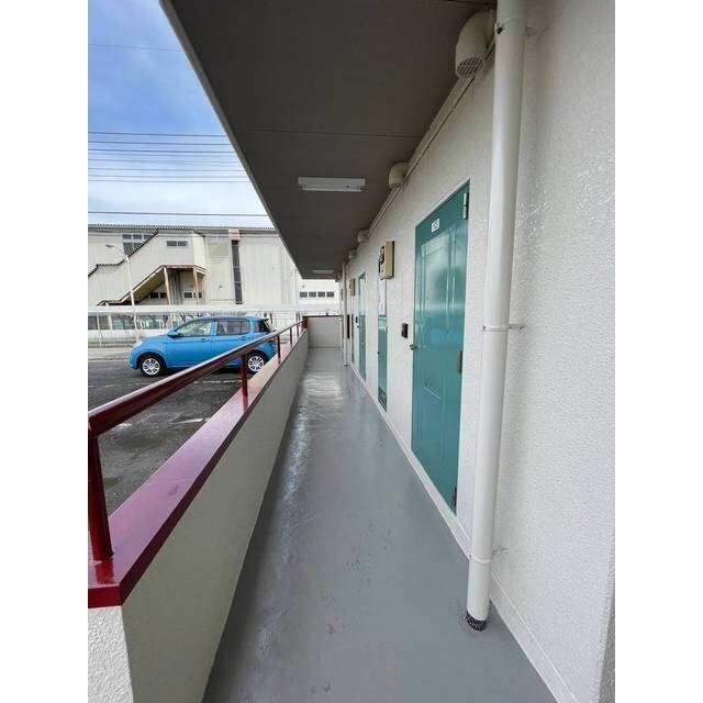 物件内観写真14　(廊下)