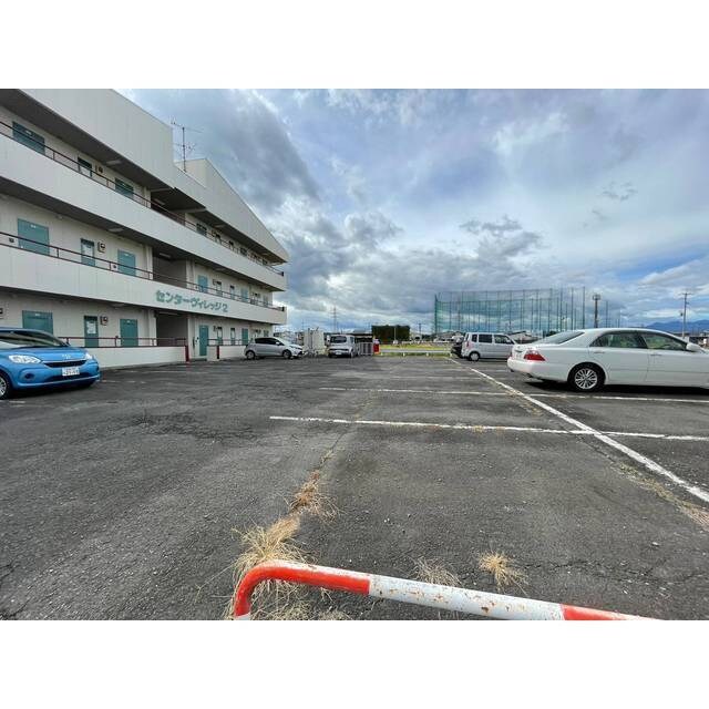 物件内観写真16　(駐車場)